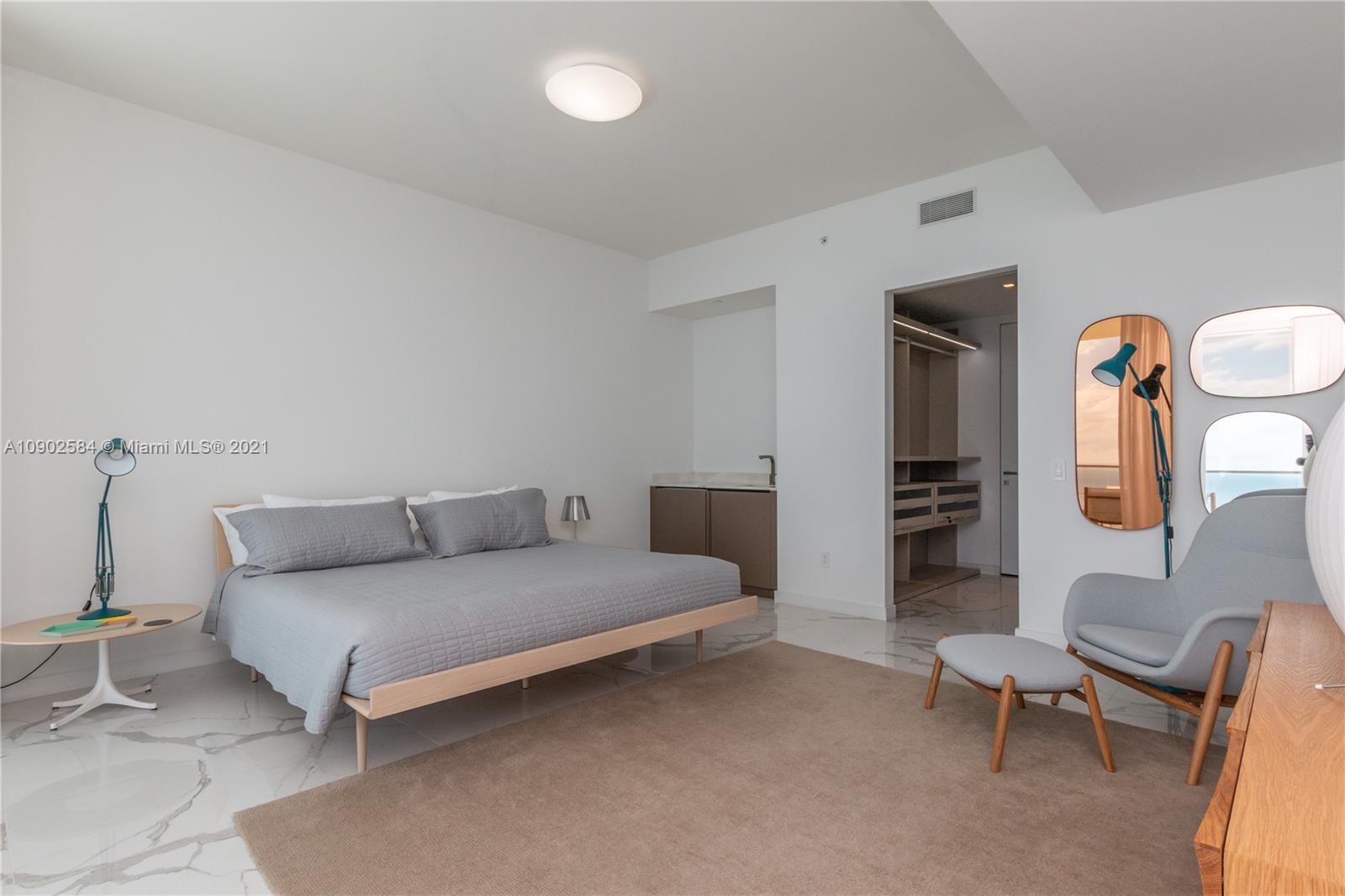 18975 COLLINS CONDO - Residential