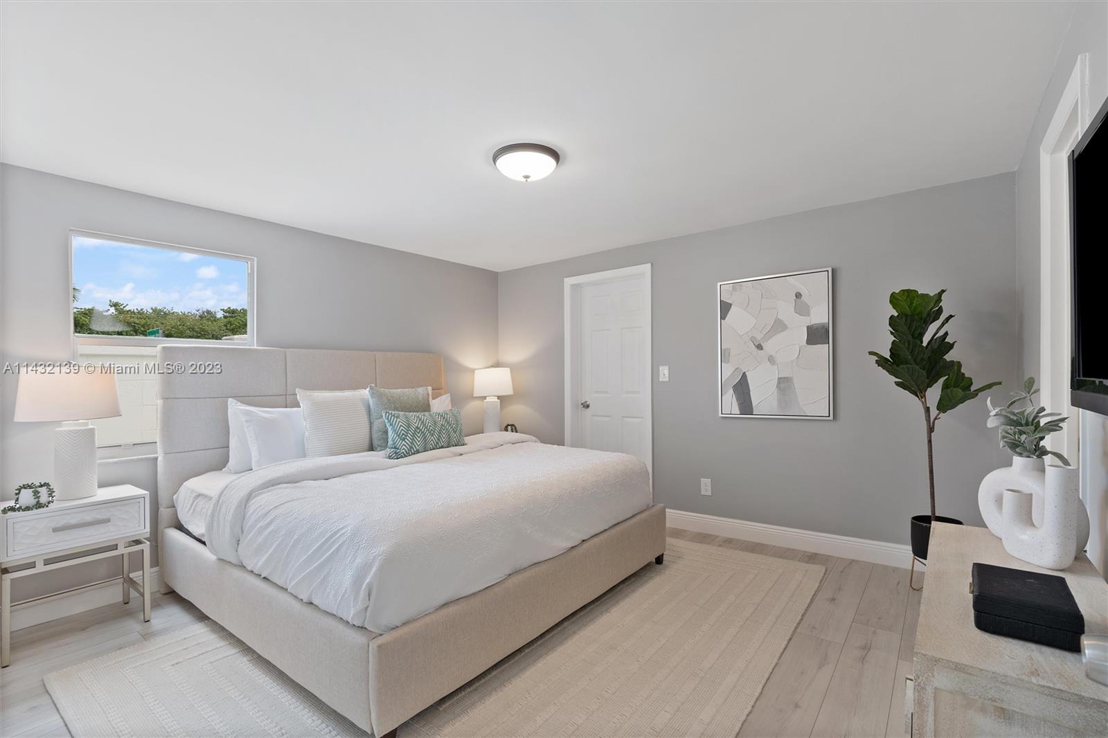 NORTH ANDREWS GARDENS FIR - Residential