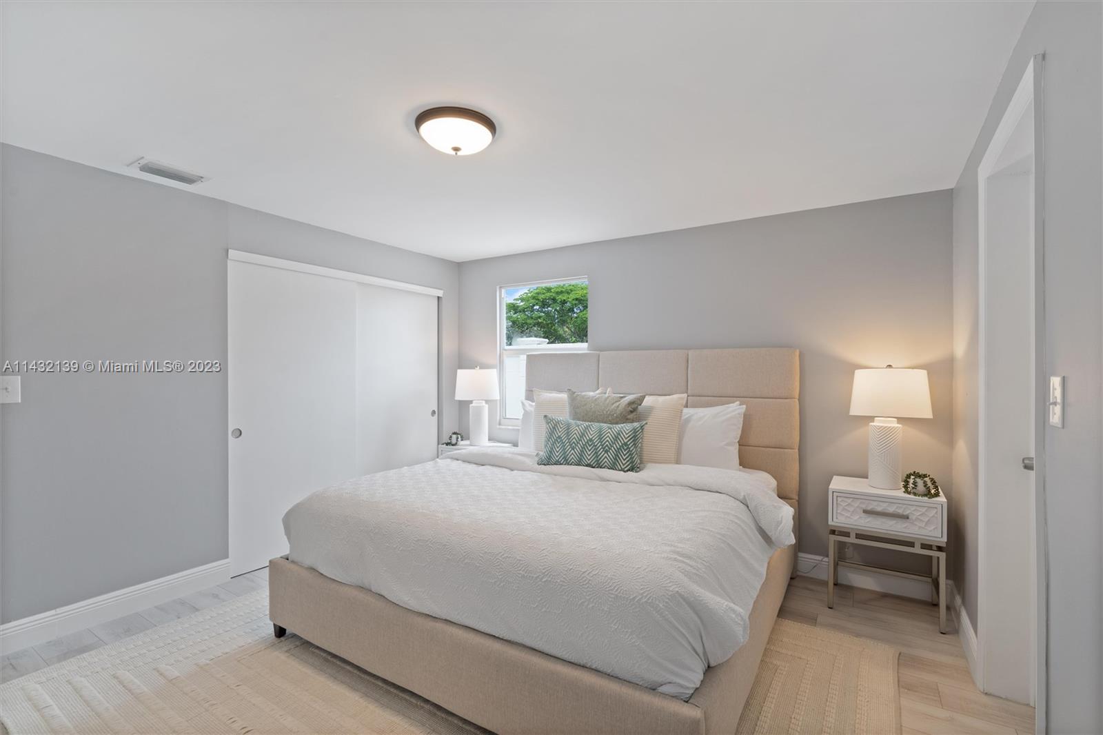 NORTH ANDREWS GARDENS FIR - Residential