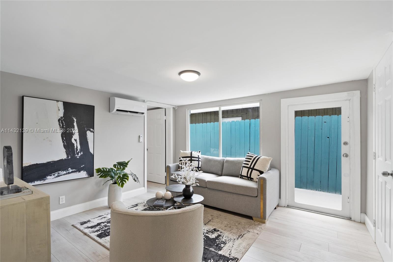 NORTH ANDREWS GARDENS FIR - Residential
