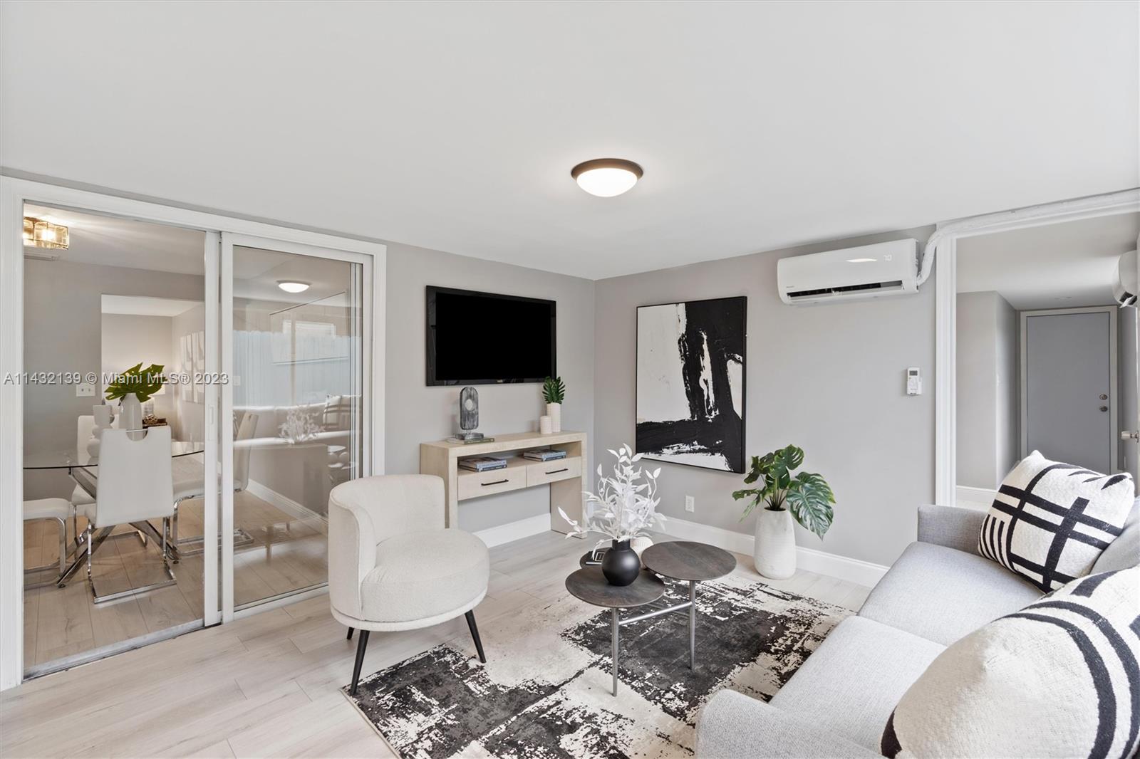 NORTH ANDREWS GARDENS FIR - Residential