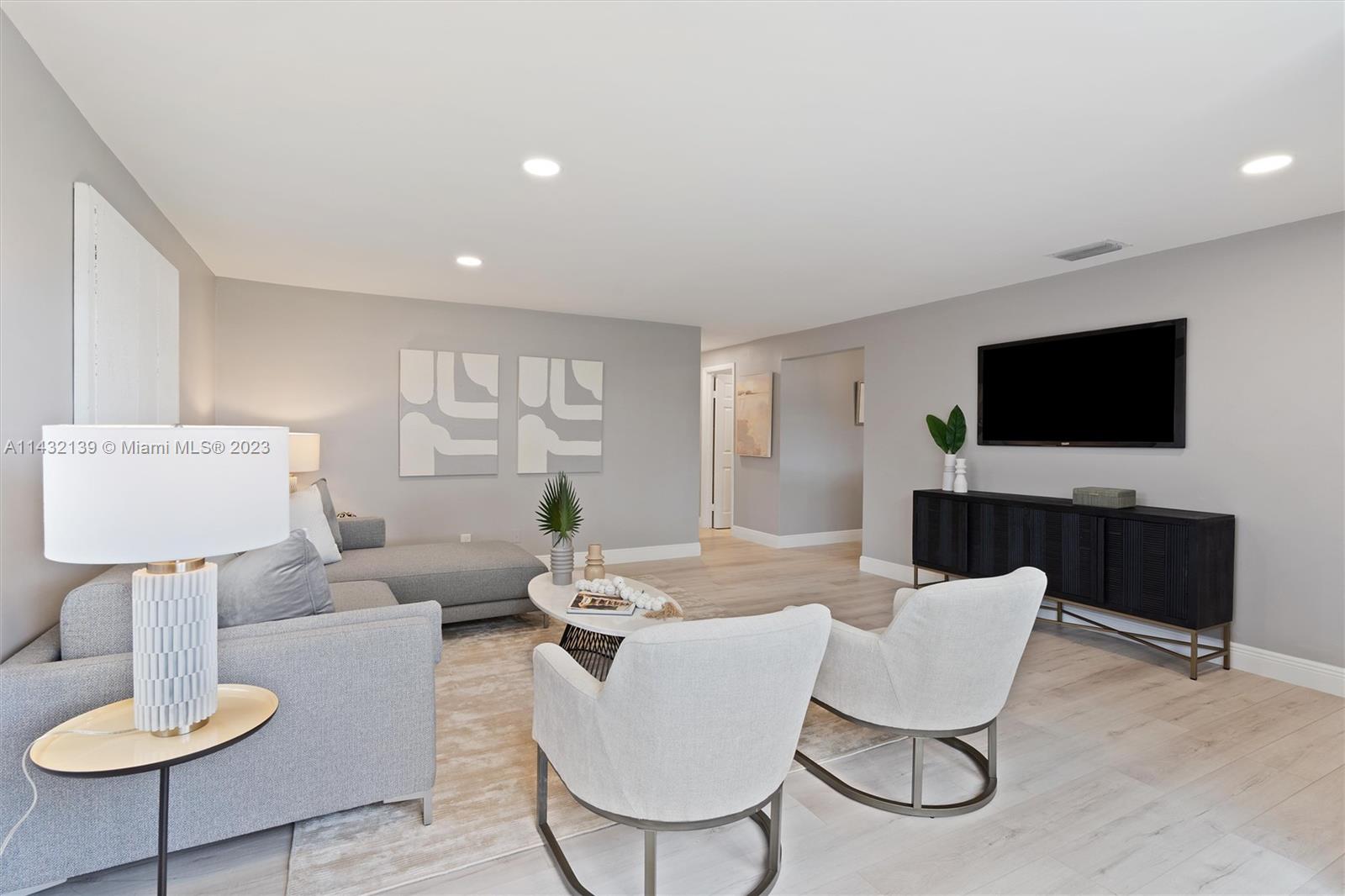 NORTH ANDREWS GARDENS FIR - Residential