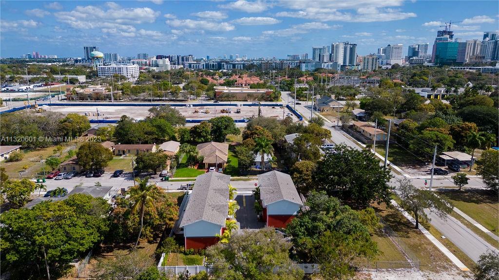 NORTH LAUDERDALE - Residential Income