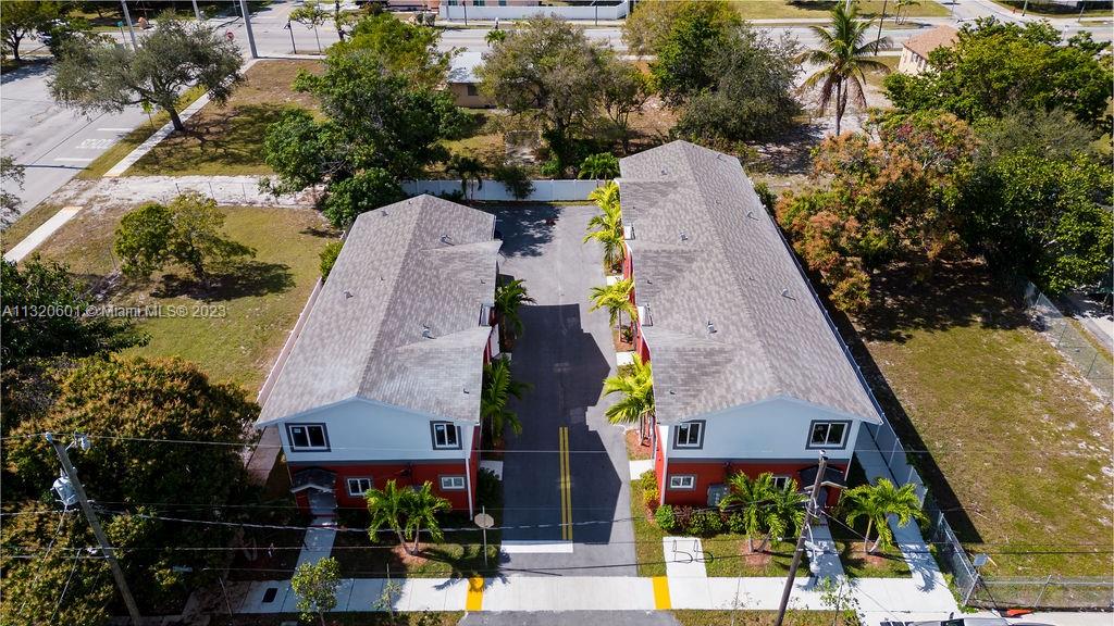 NORTH LAUDERDALE - Residential Income