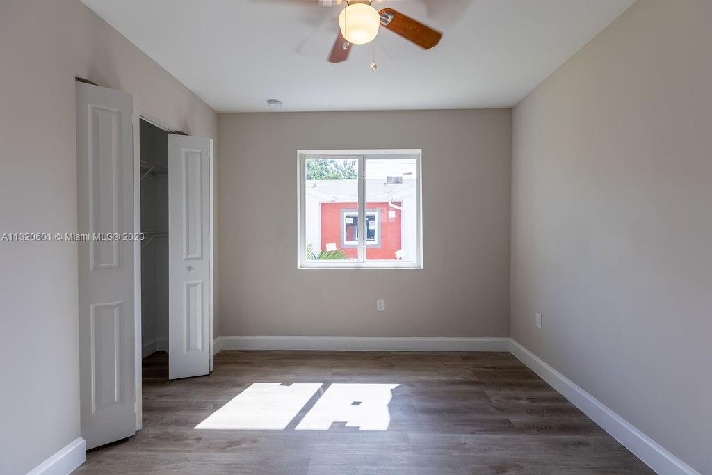 NORTH LAUDERDALE - Residential Income