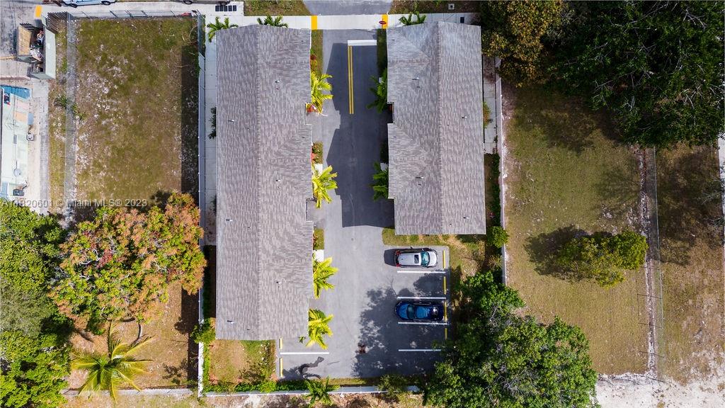 NORTH LAUDERDALE - Residential Income