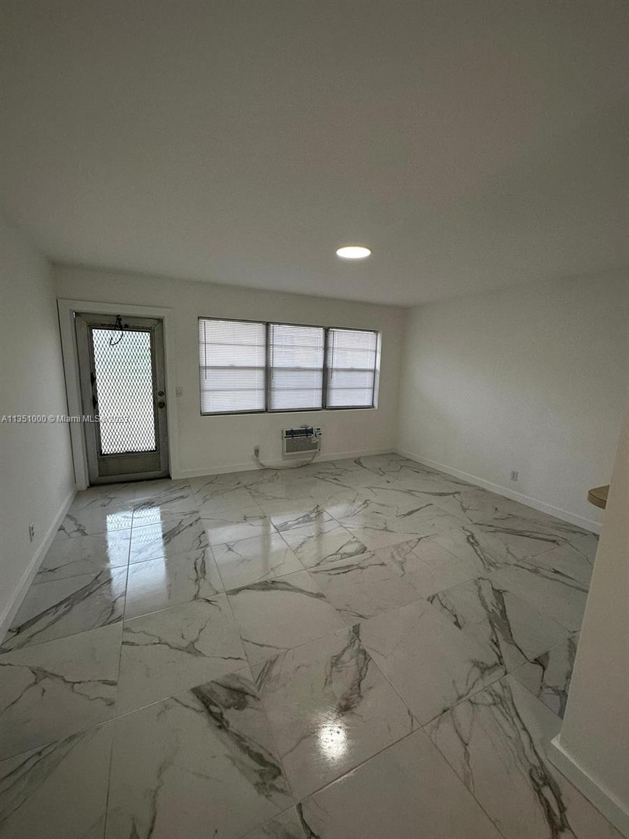 EASTHAMPTON CONDO - Residential Lease