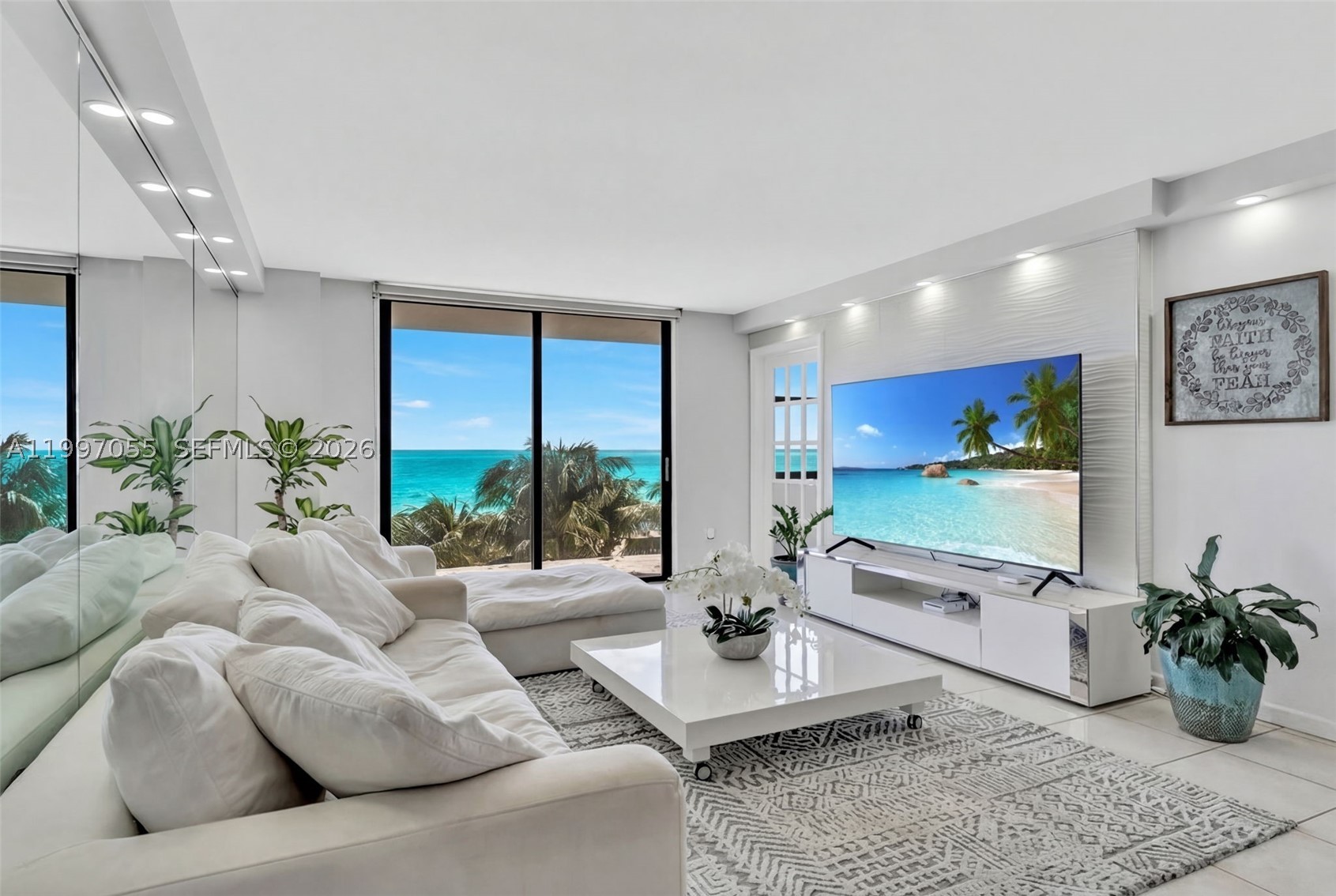 LE TRIANON CONDO - Residential