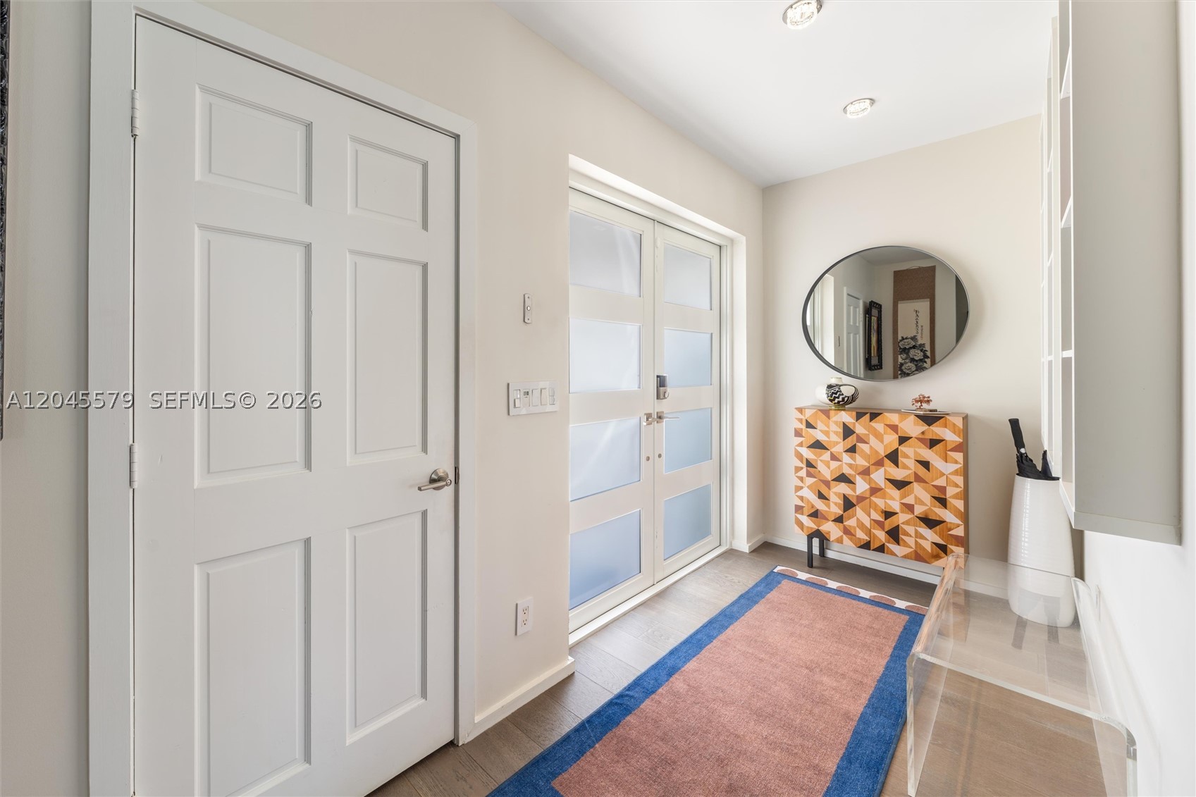 VENETIAN SEC KEYSTONE POI - Residential