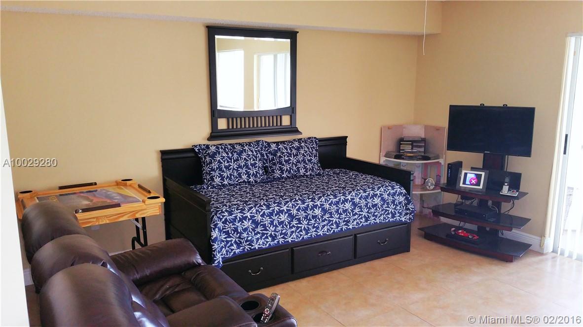 VALENCIA AT DORAL - Residential Lease