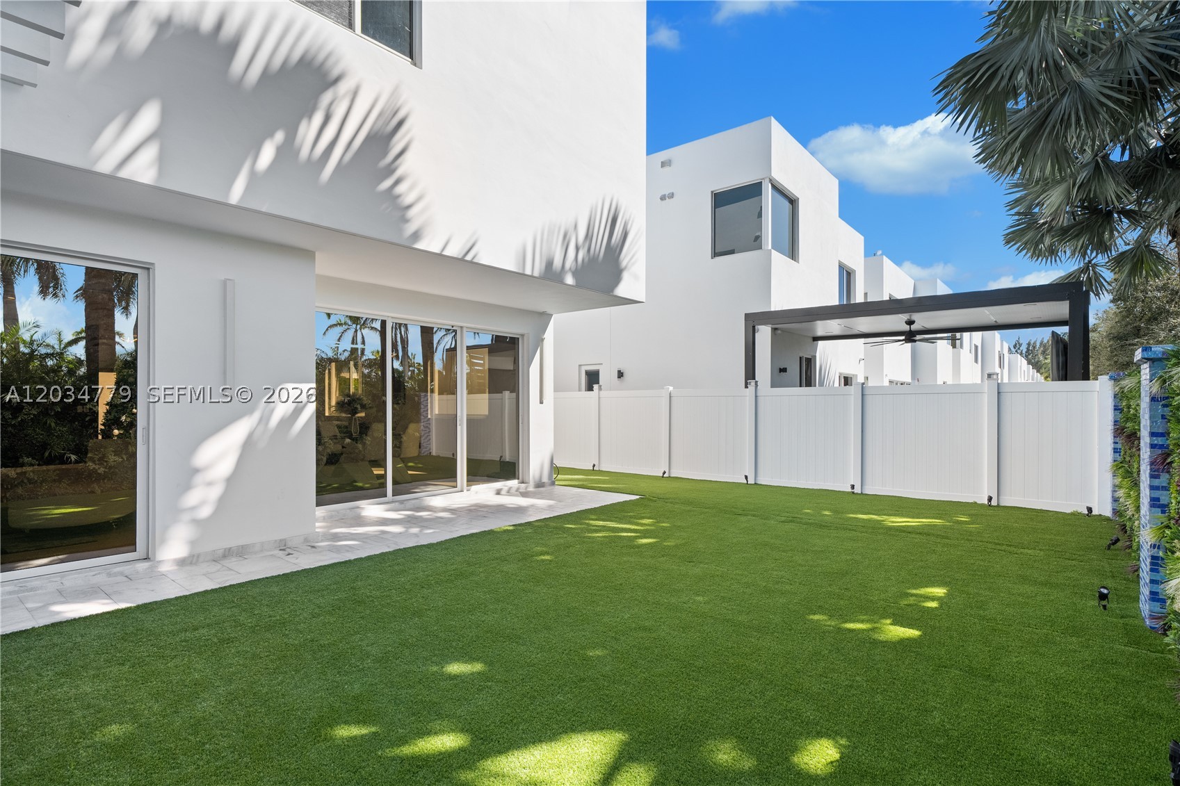 DORAL COMMONS RESIDENTIAL - Residential