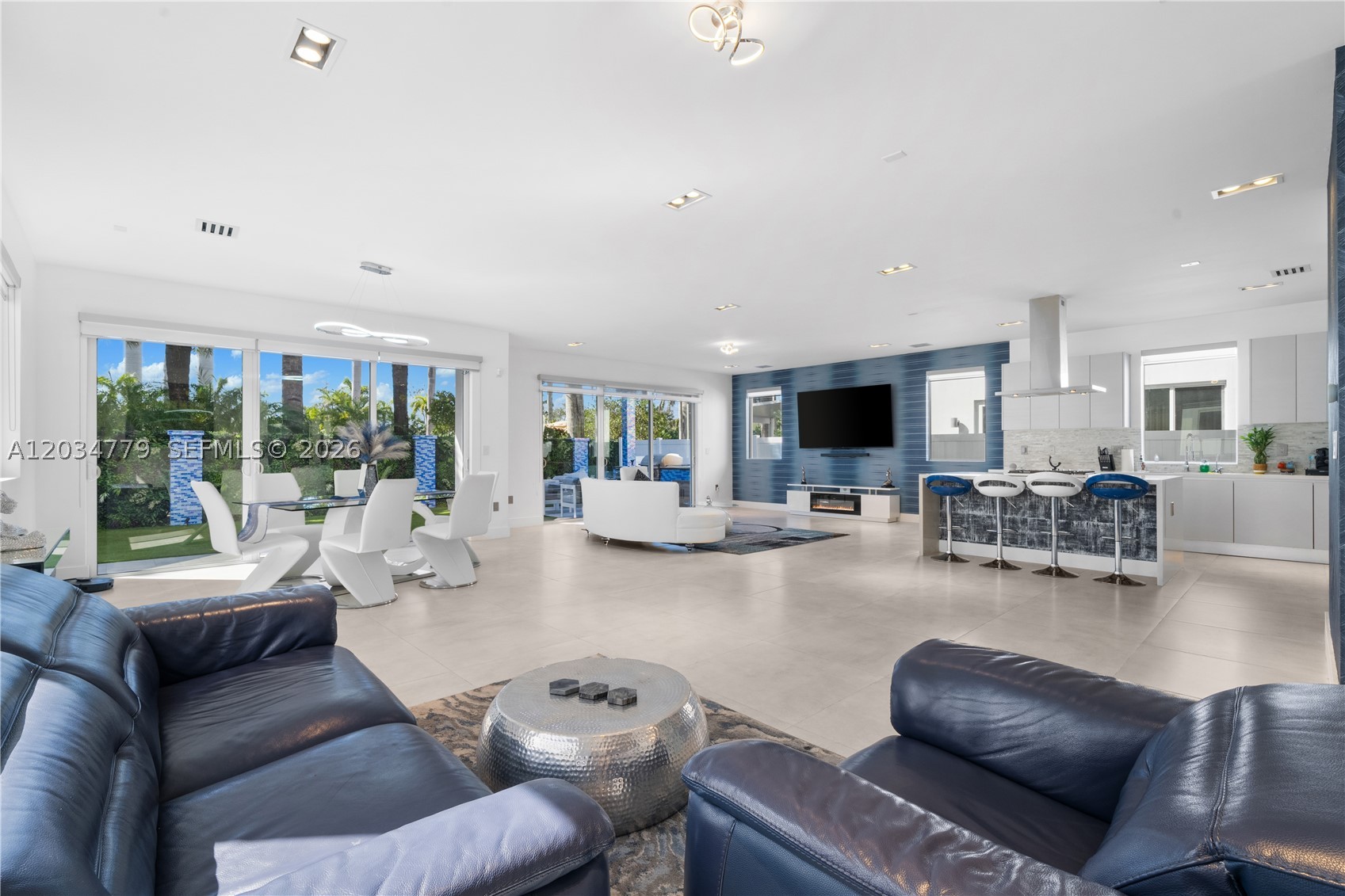 DORAL COMMONS RESIDENTIAL - Residential