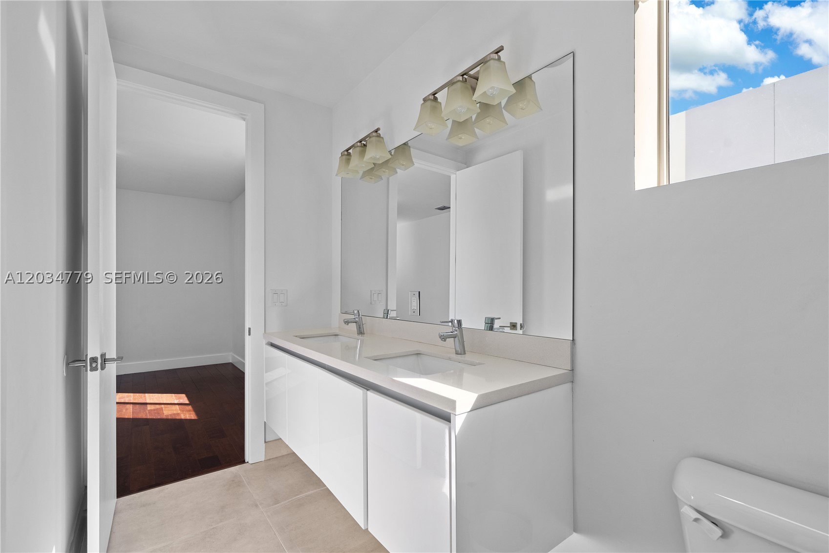 DORAL COMMONS RESIDENTIAL - Residential