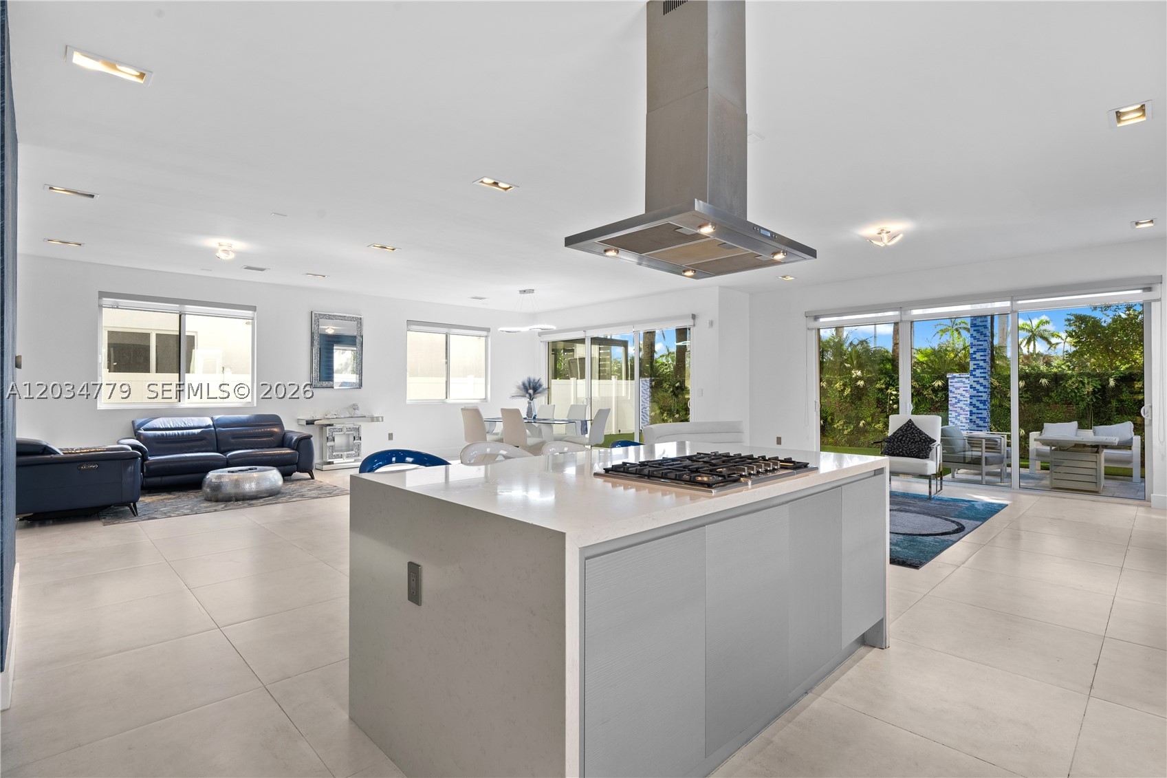 DORAL COMMONS RESIDENTIAL - Residential