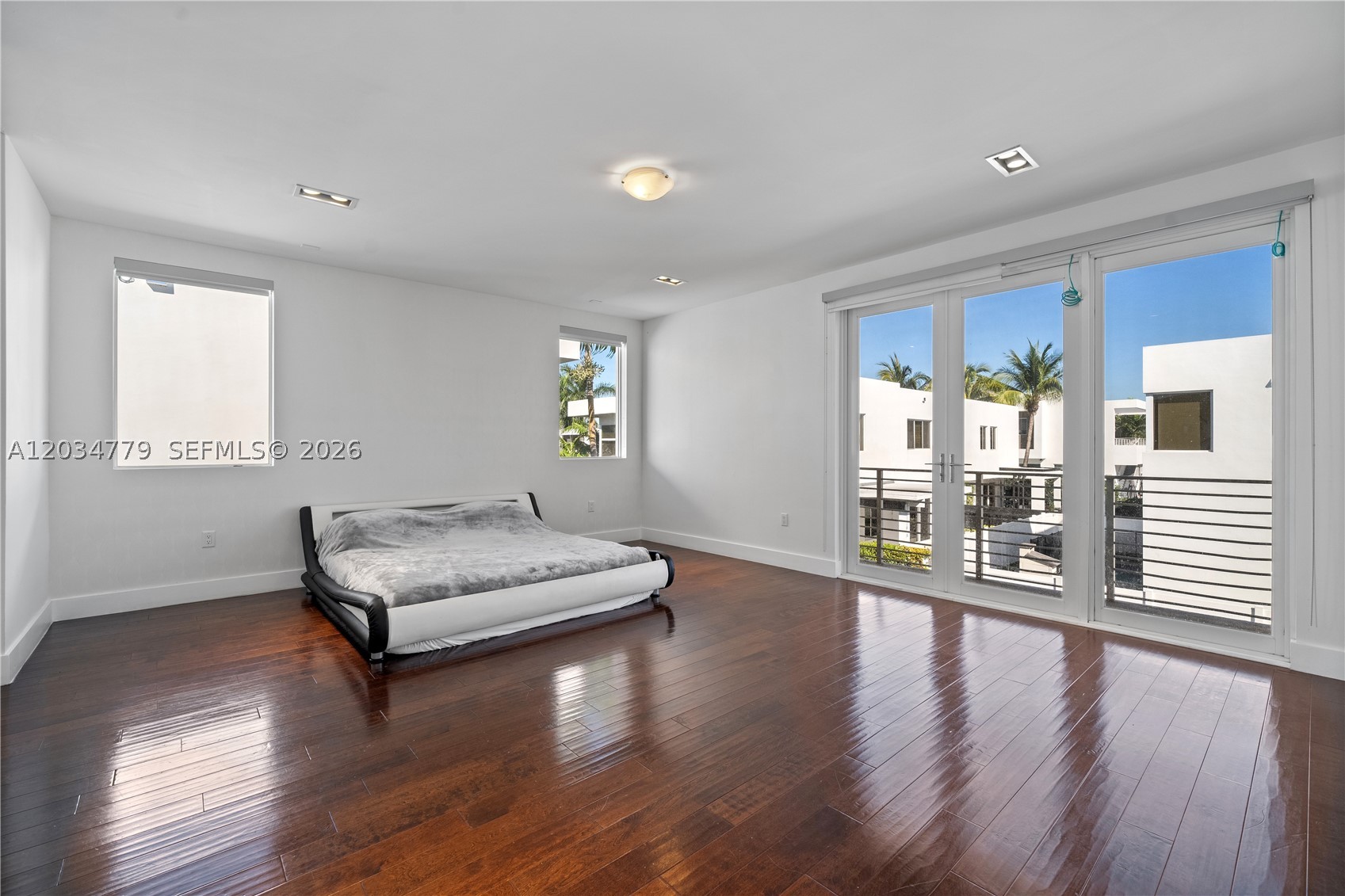 DORAL COMMONS RESIDENTIAL - Residential