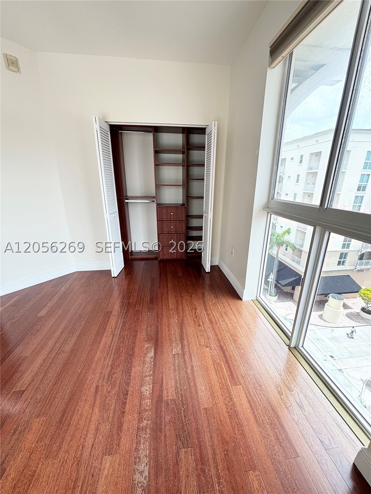 DOWNTOWN DADELAND CONDO N - Residential
