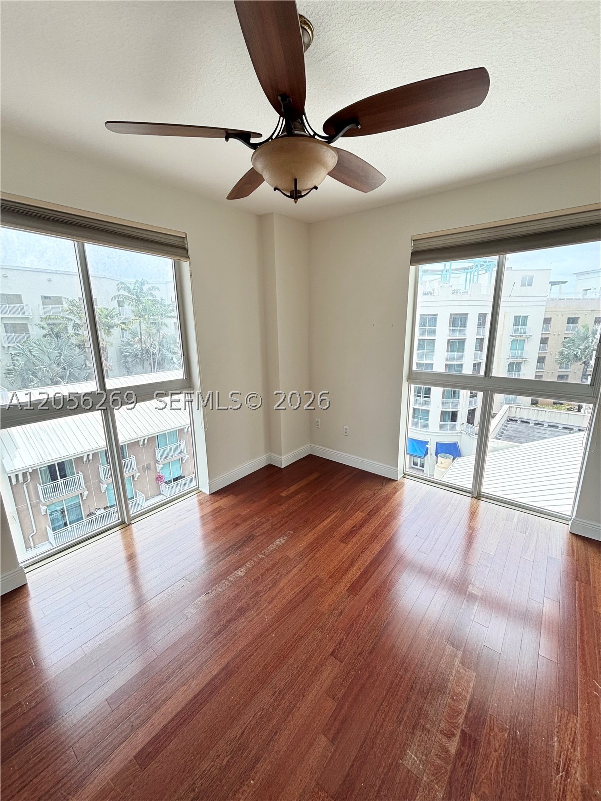DOWNTOWN DADELAND CONDO N - Residential