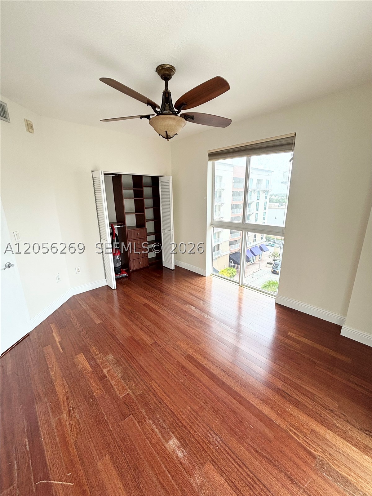 DOWNTOWN DADELAND CONDO N - Residential