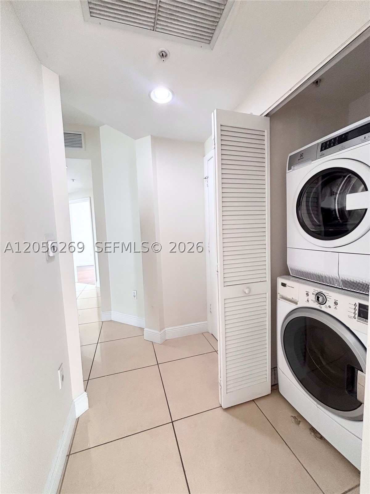 DOWNTOWN DADELAND CONDO N - Residential