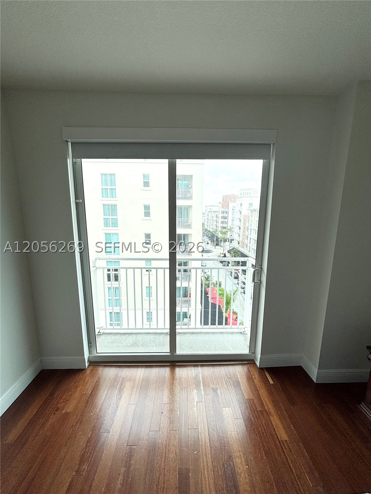 DOWNTOWN DADELAND CONDO N - Residential