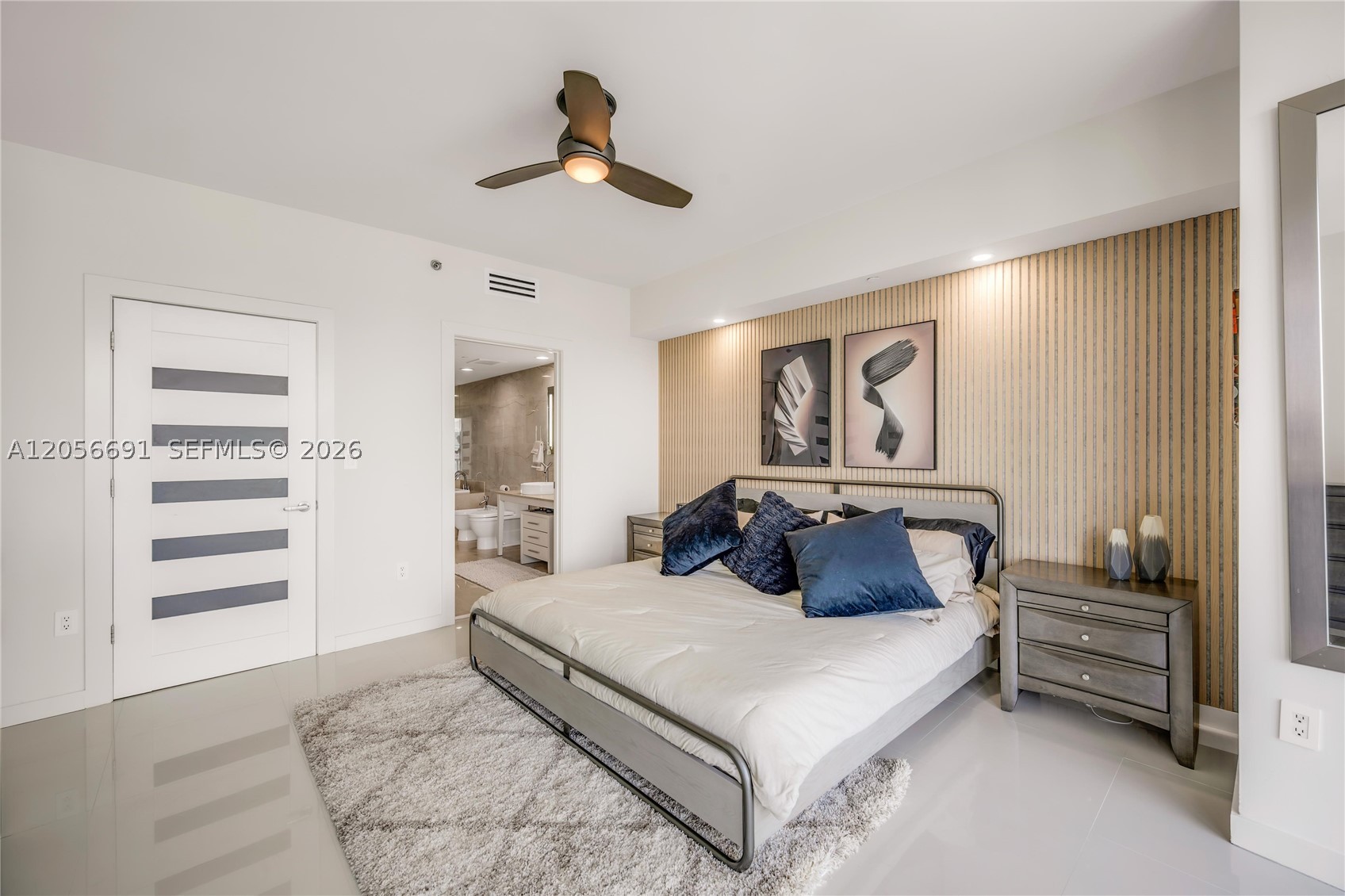 ICON BRICKELL NO TWO - Residential