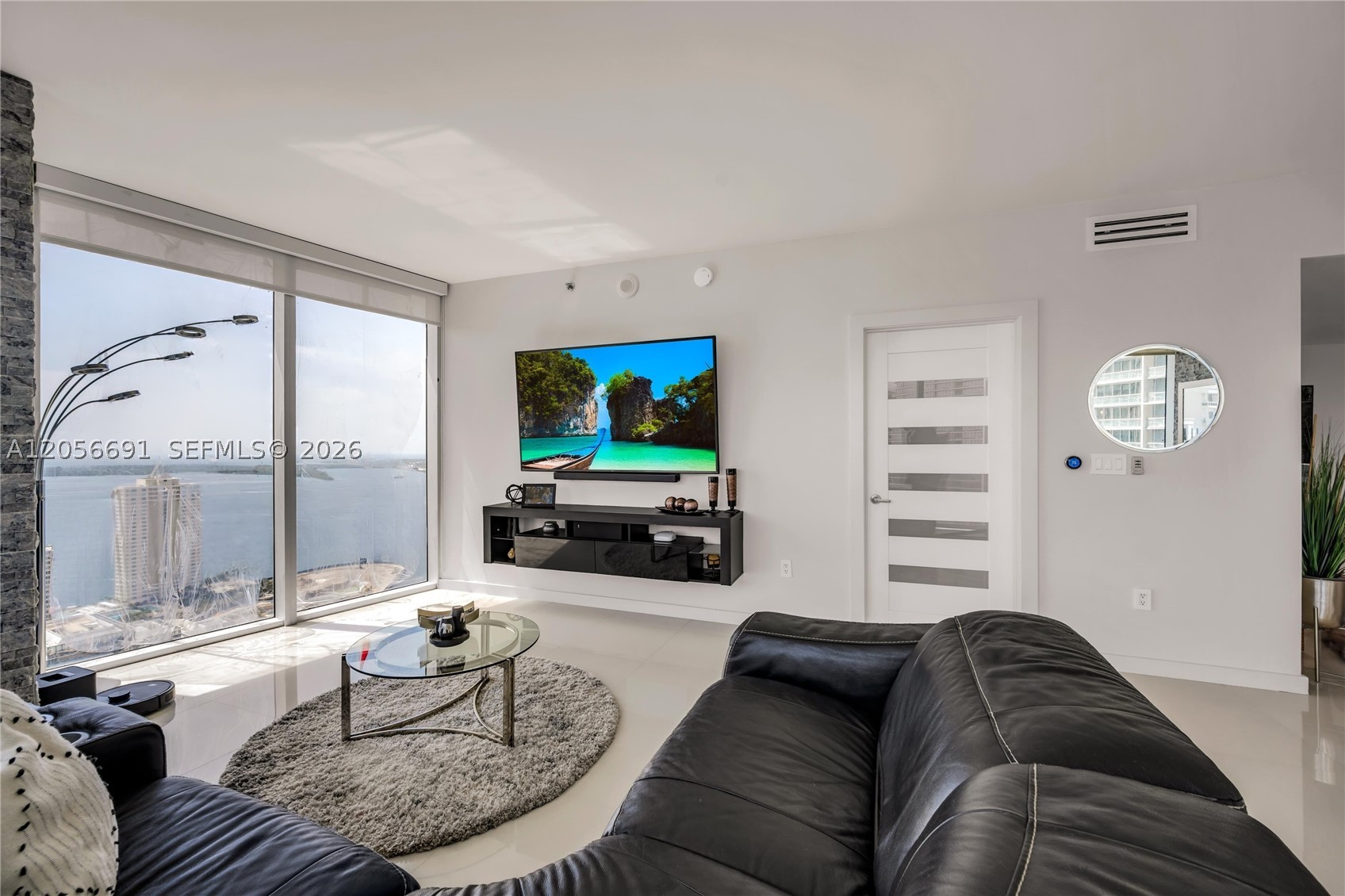 ICON BRICKELL NO TWO - Residential
