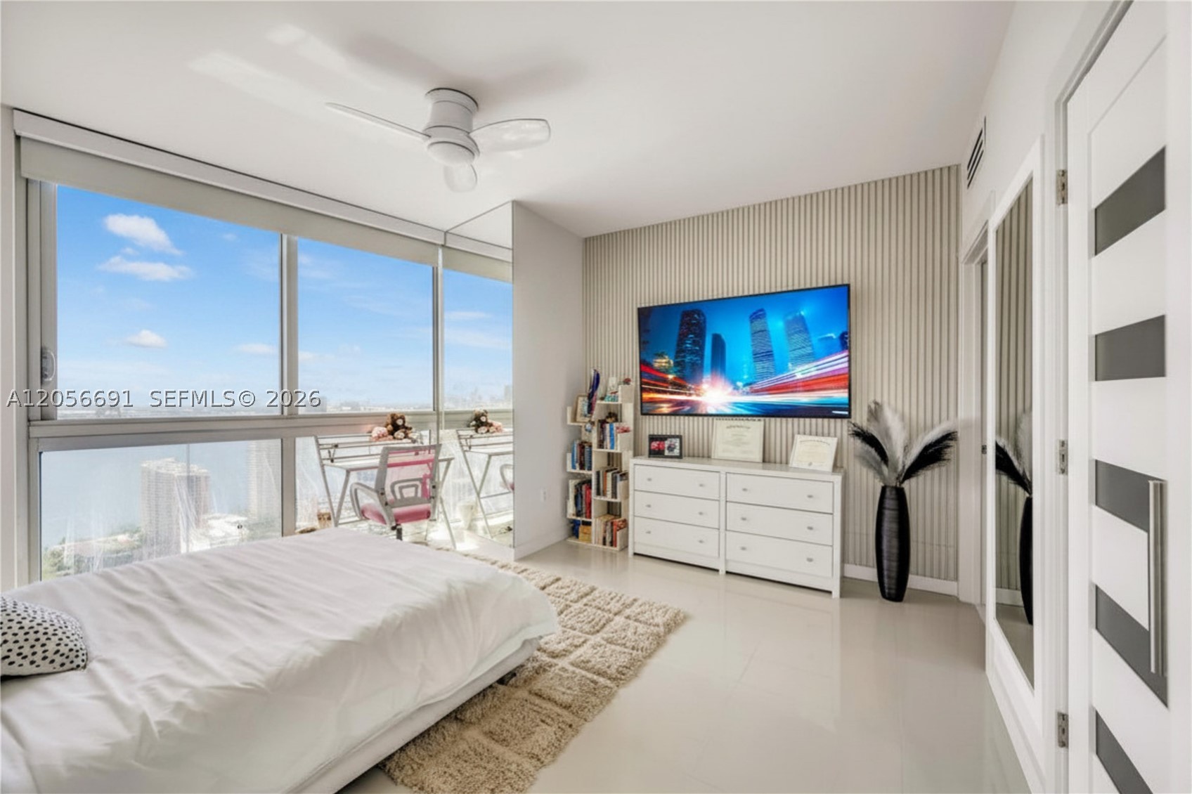 ICON BRICKELL NO TWO - Residential