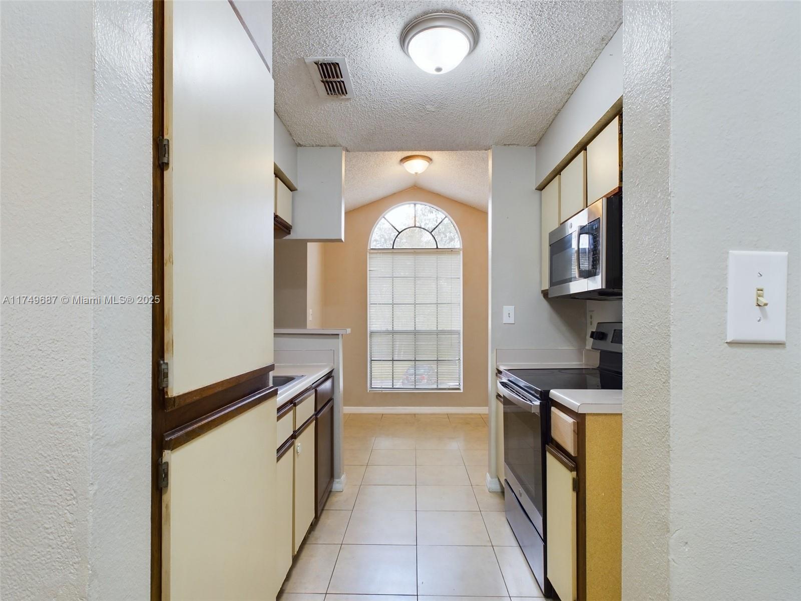 THE GRAND RESERVE CONDO - Residential