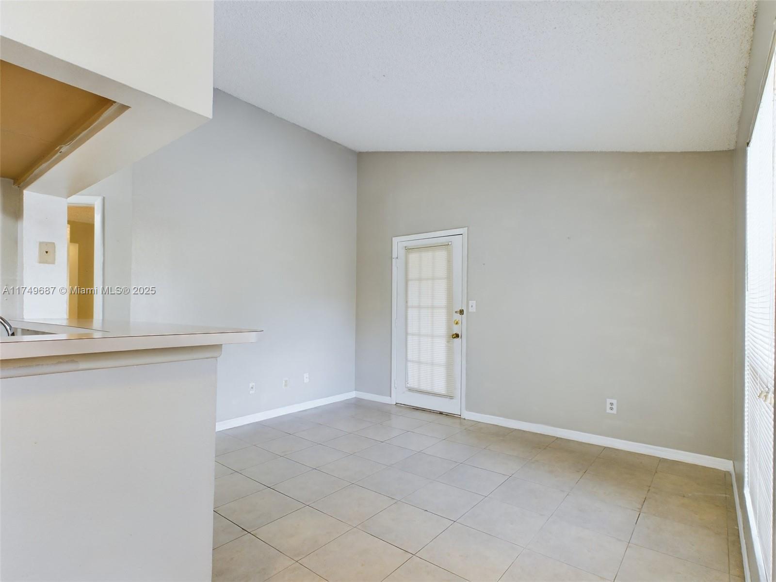 THE GRAND RESERVE CONDO - Residential