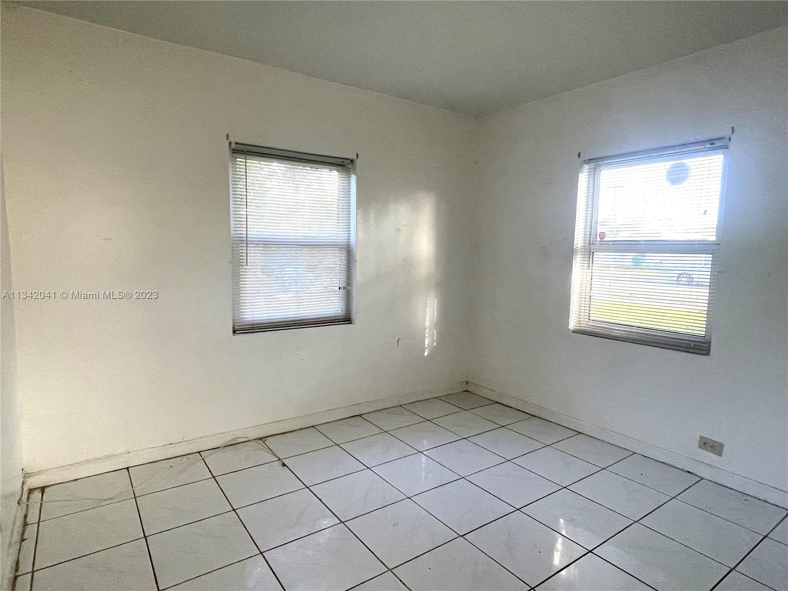 BUNCHE PARK - Residential