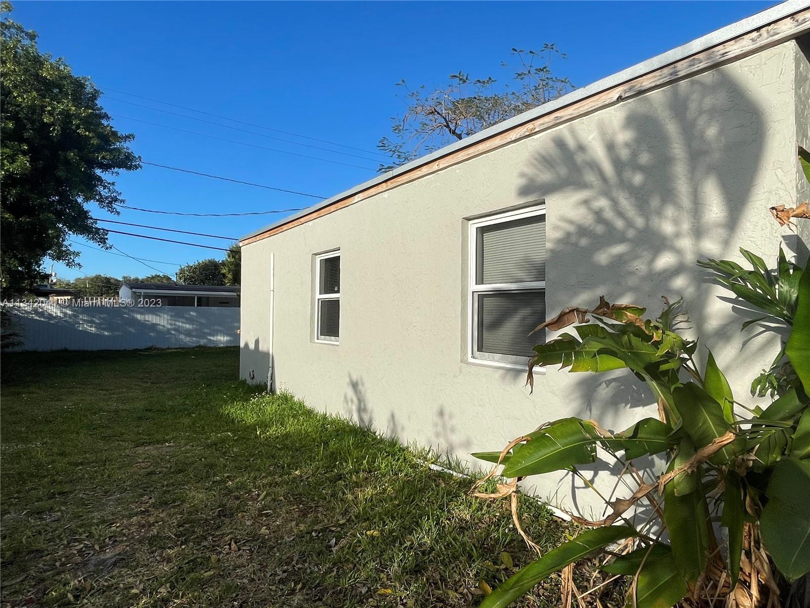 BUNCHE PARK - Residential