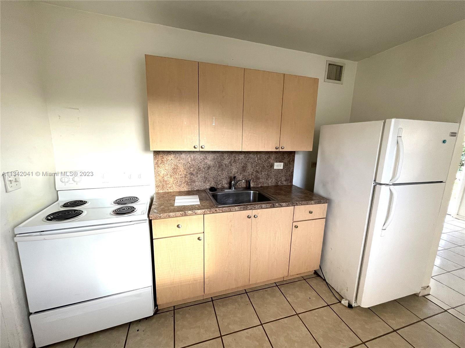 BUNCHE PARK - Residential