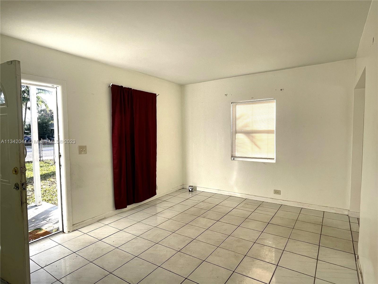 BUNCHE PARK - Residential