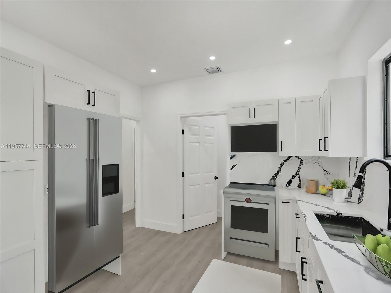 IRONS MANOR 1ST ADDN - Residential