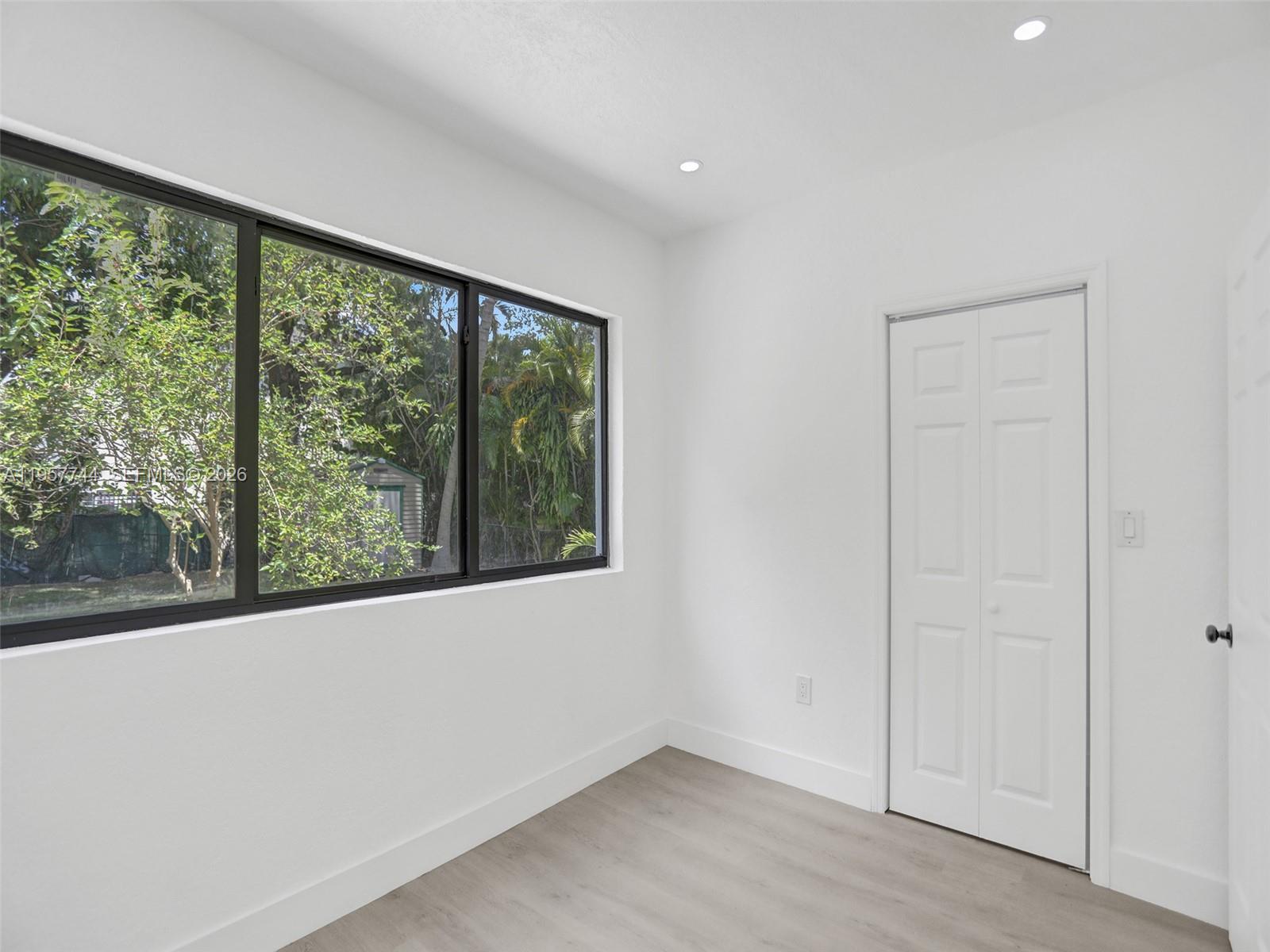 IRONS MANOR 1ST ADDN - Residential