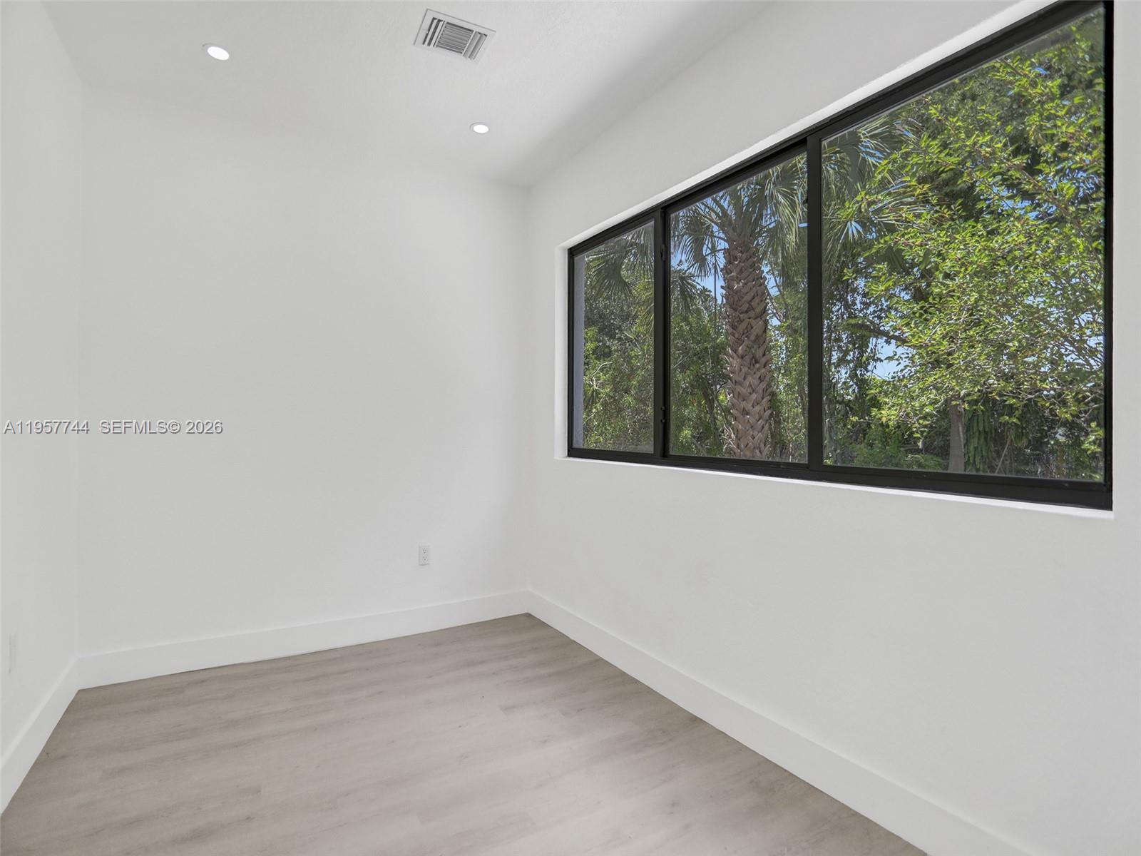 IRONS MANOR 1ST ADDN - Residential