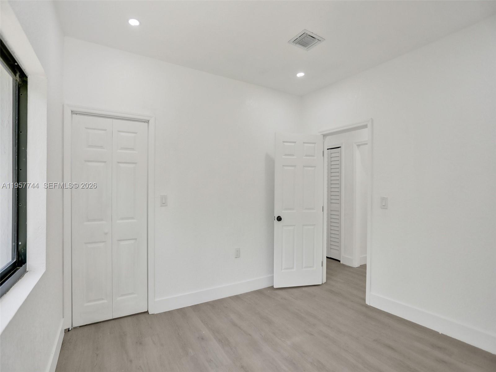 IRONS MANOR 1ST ADDN - Residential