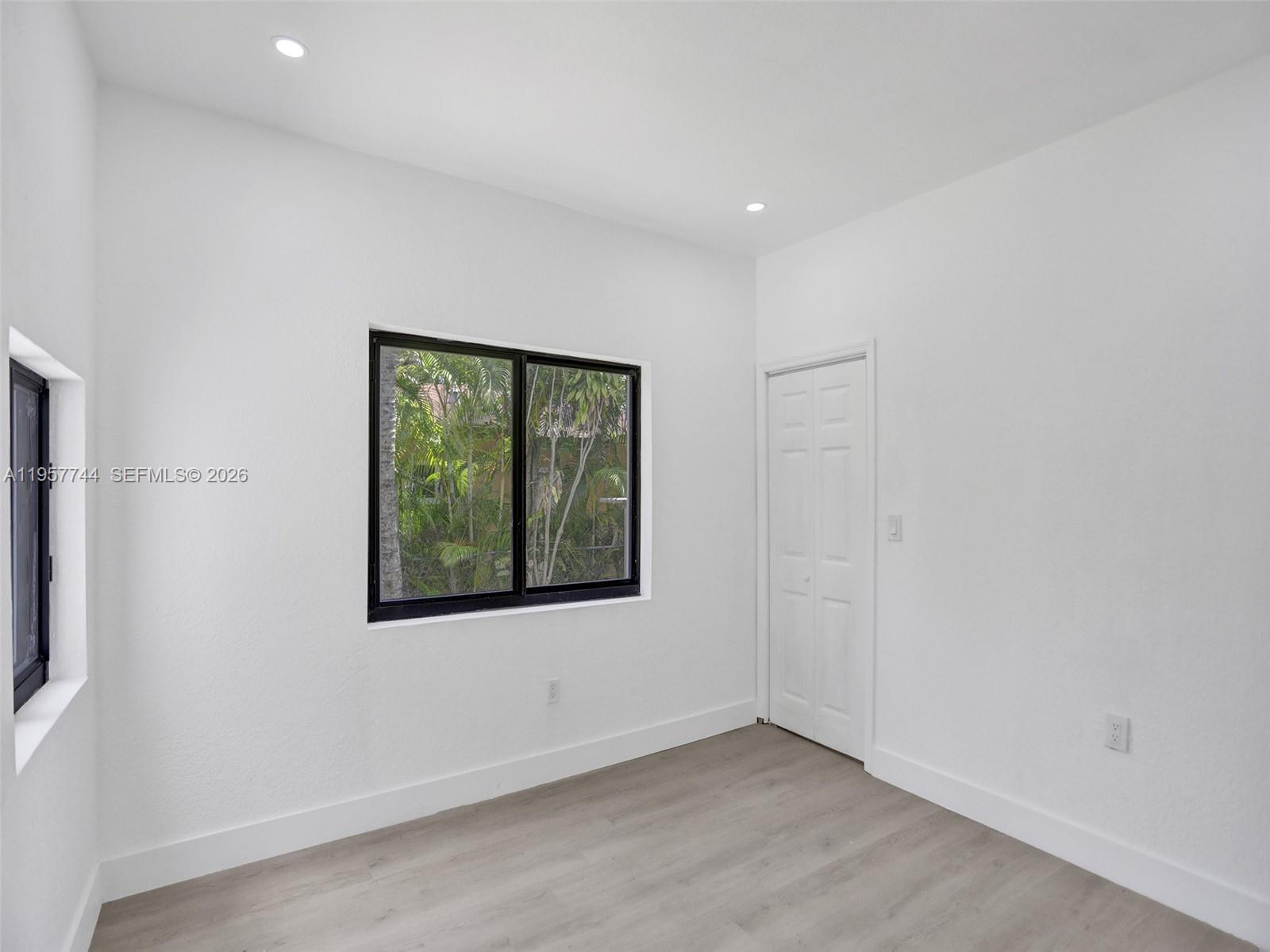IRONS MANOR 1ST ADDN - Residential