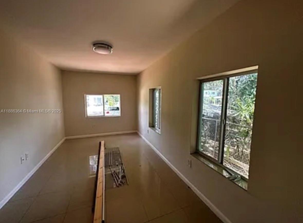 FLAMINGO VILLAGE - Residential Lease