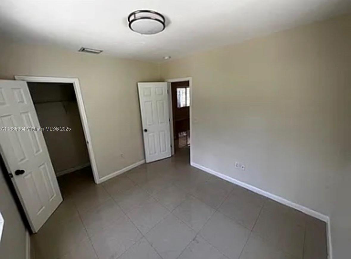 FLAMINGO VILLAGE - Residential Lease