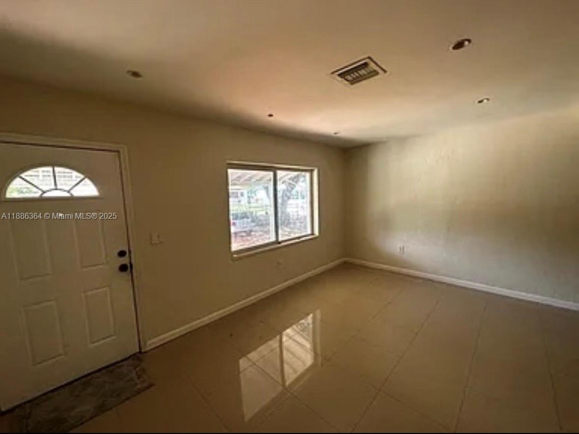 FLAMINGO VILLAGE - Residential Lease