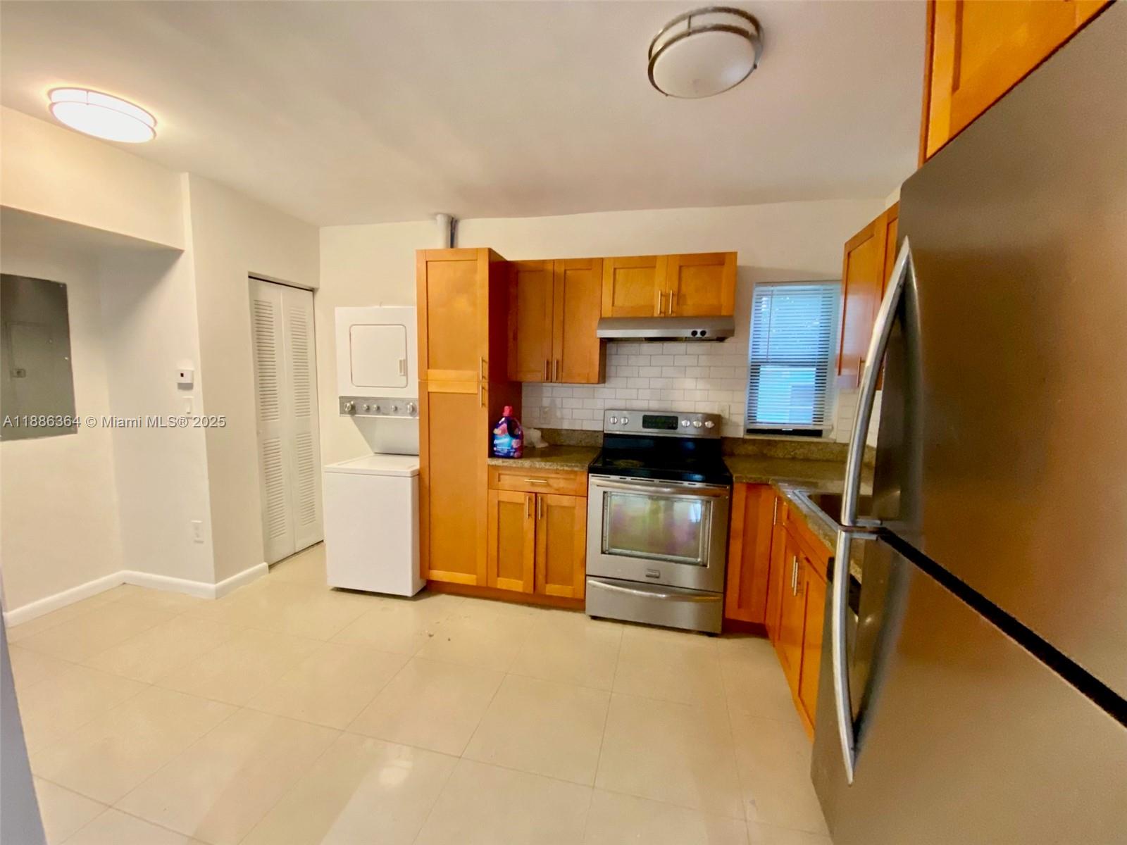 FLAMINGO VILLAGE - Residential Lease