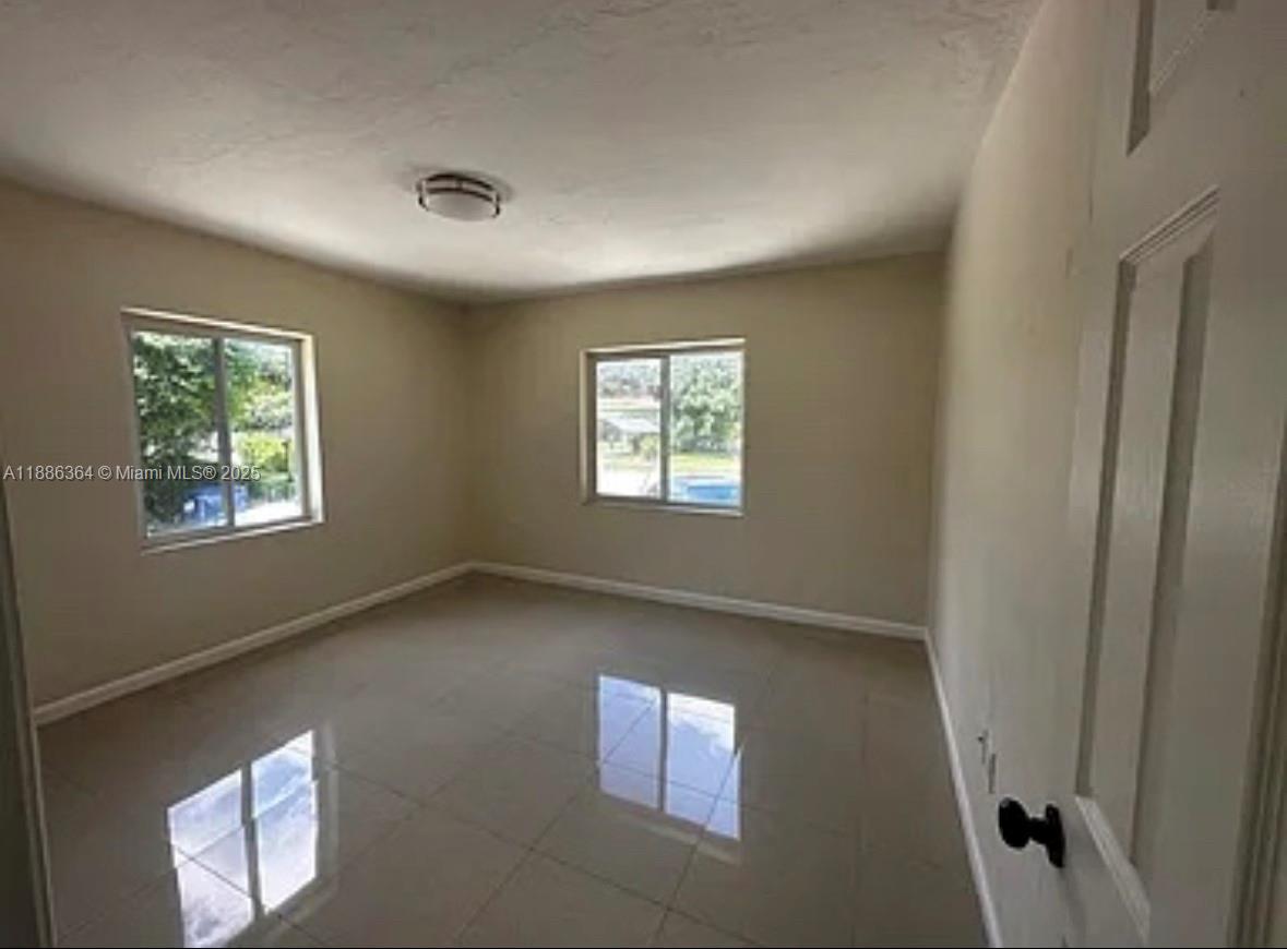 FLAMINGO VILLAGE - Residential Lease