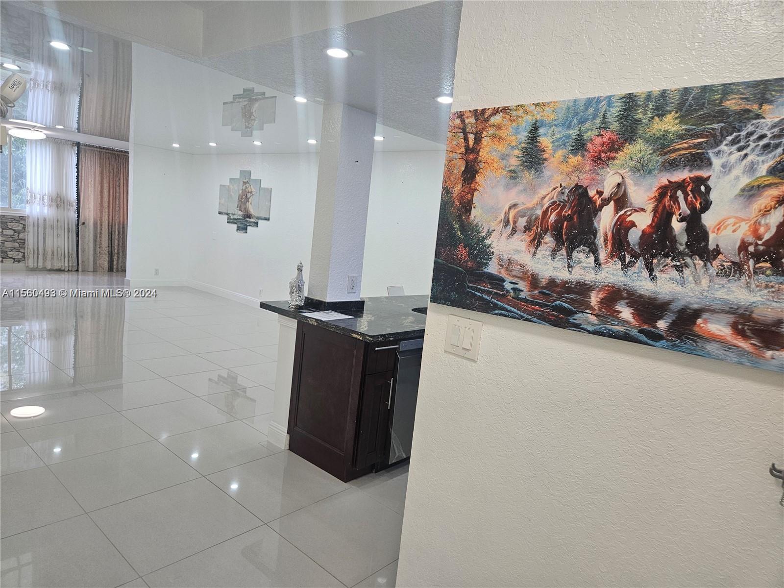 MEADOWBROOK TOWERS CONDO - Residential Lease