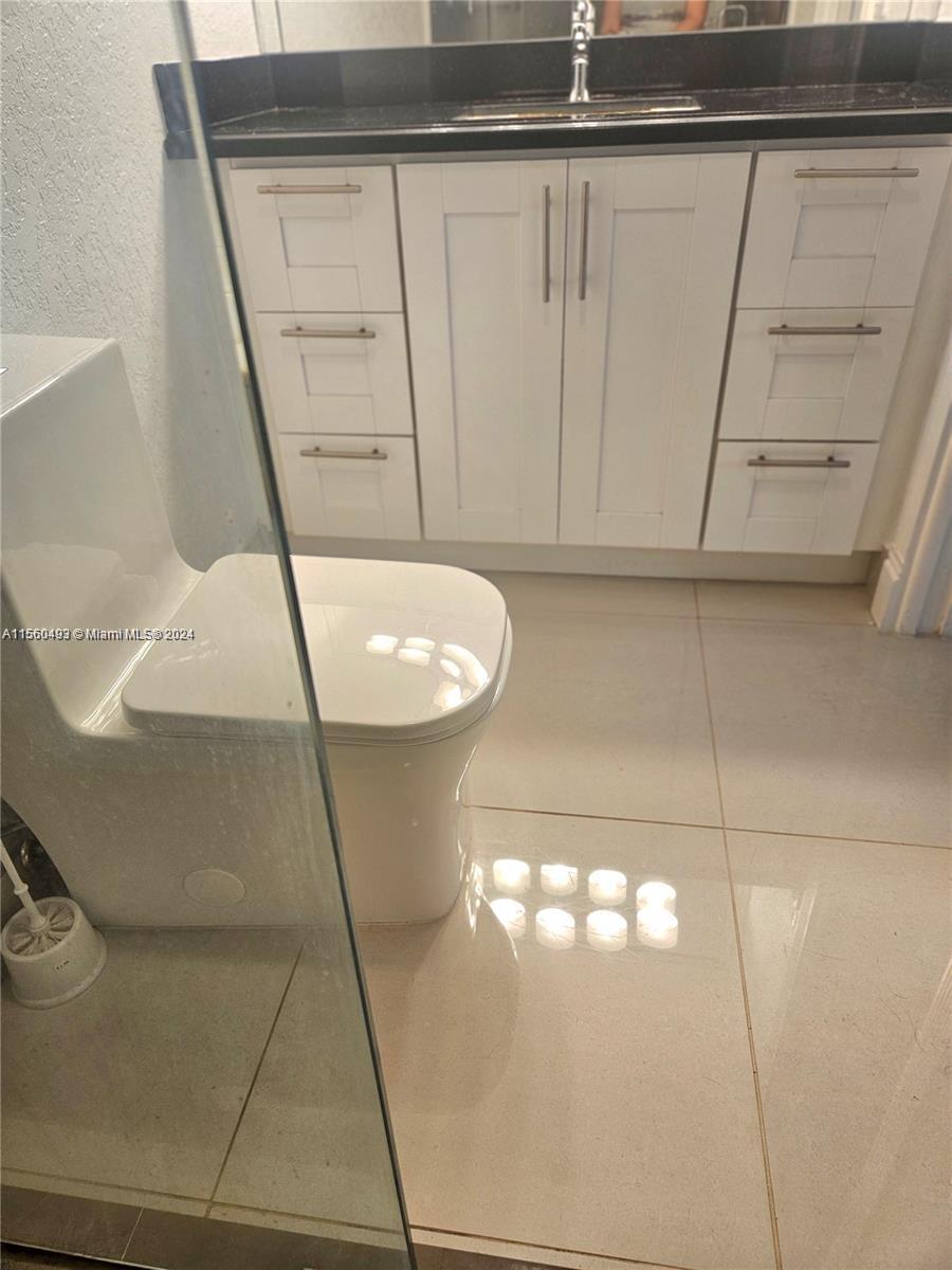 MEADOWBROOK TOWERS CONDO - Residential Lease