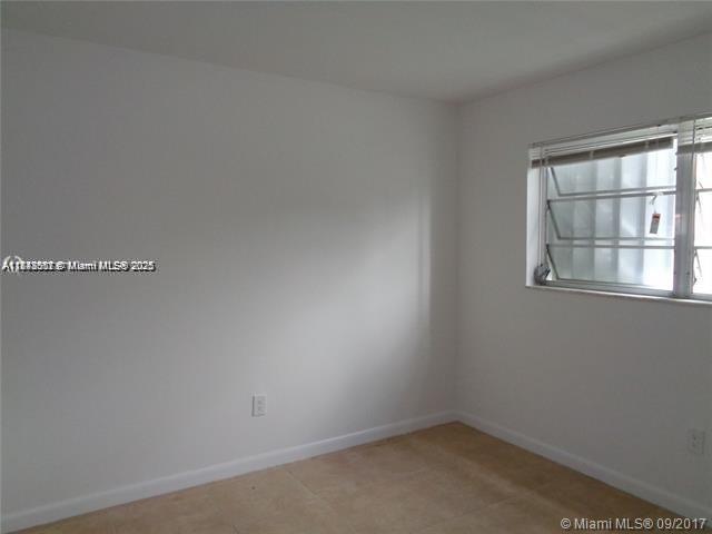 OLA CONDO - Residential