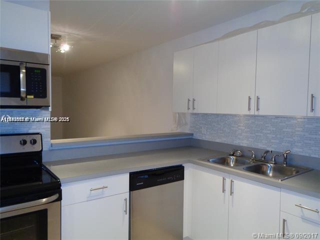 OLA CONDO - Residential