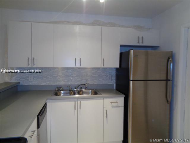 OLA CONDO - Residential