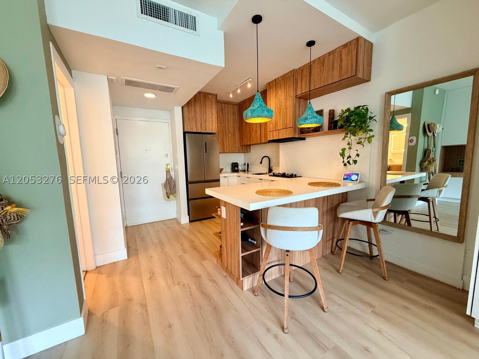 DAVID WILLIAM HOTEL CONDO - Residential