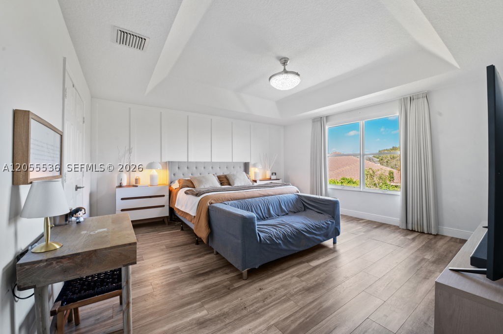 ISLES AT WESTON - Residential